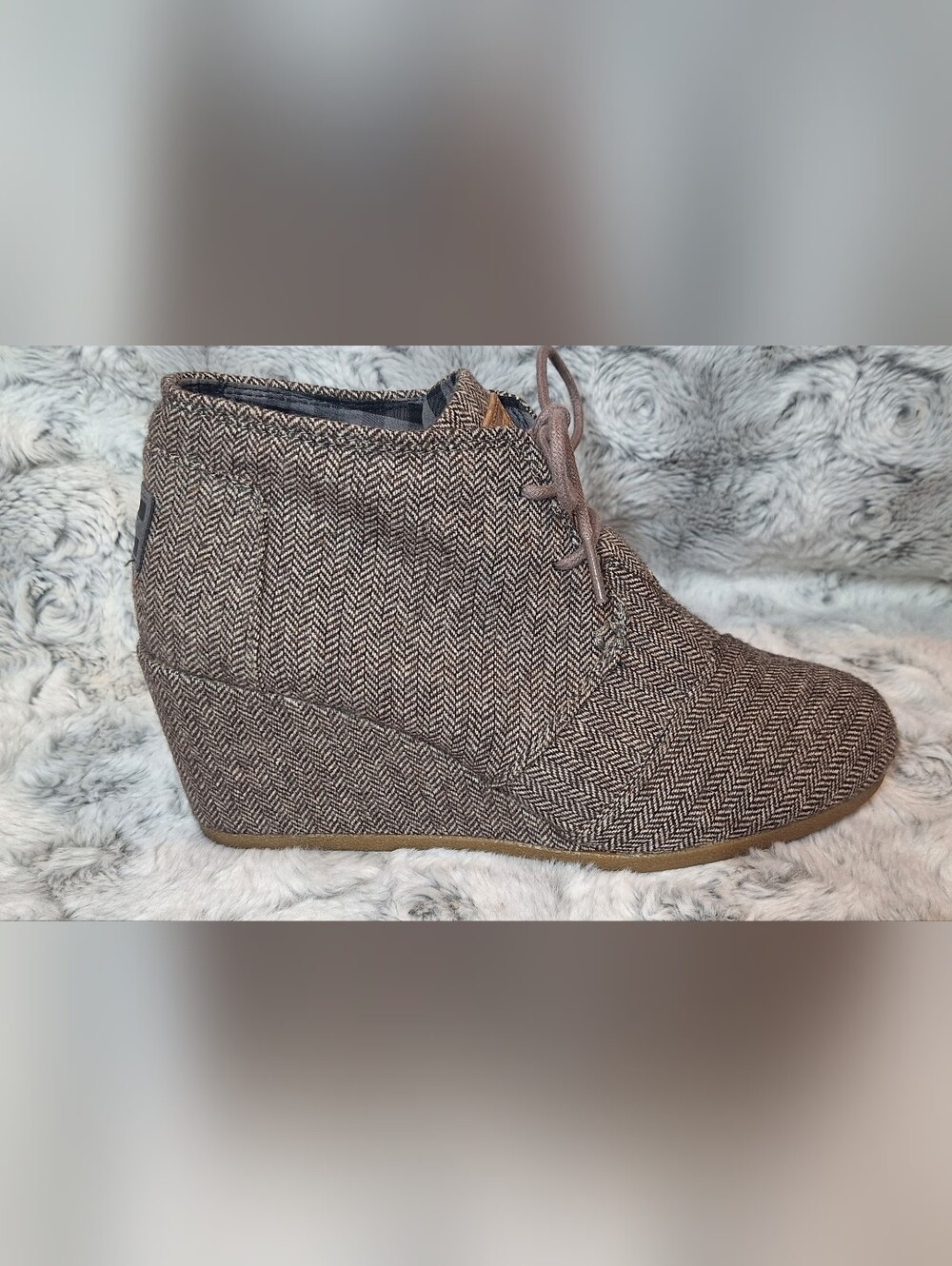 TOMS Desert Wedge Brown Herringbone Tweed Ankle Booties Size 8